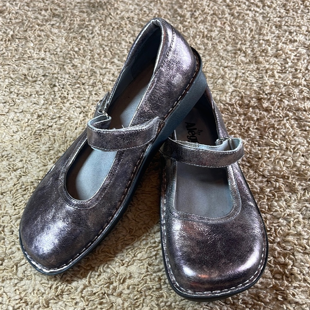 Algeria Mary Jane Metallic Shoes Sz 39 (9) BEL-563